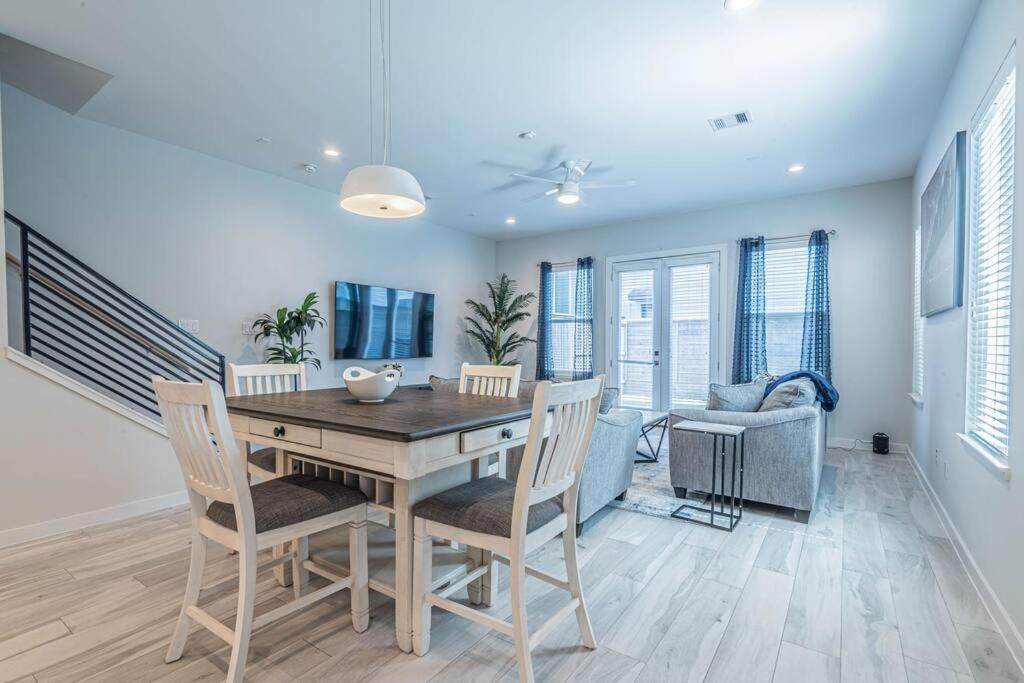 Charming 3-Bedroom Luxury Home Near Downtown, Nrg, Galleria & Medical Center Houston Exterior foto